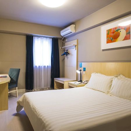 Jinjiang Inn Shenyang Zhongshan Square Medical University First Hospital Bagian luar foto